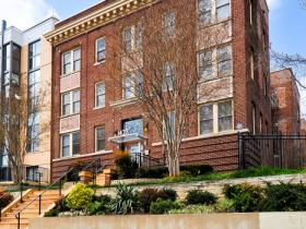 1427 Chapin St NW, #204