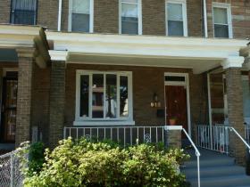 912 Hamilton St NW
