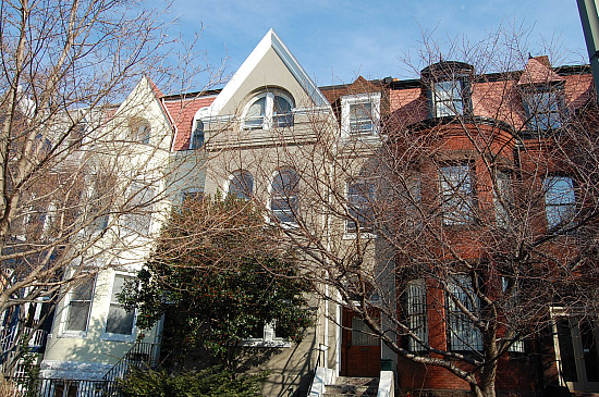 Tuesday's Deal of the Week: Dupont Circle for Under $200K: Figure 1