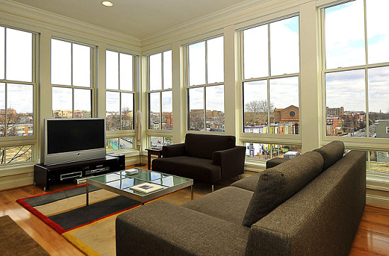 Under Contract: Capitol Hill Row House With Rental Unit, Logan Circle Penthouse: Figure 3