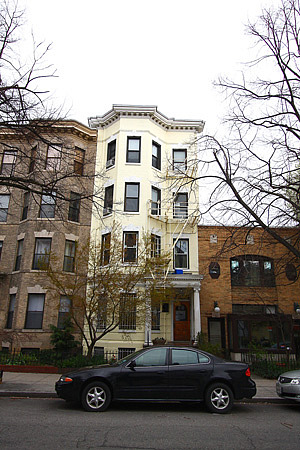 What $349K Buys You: 720 Square Feet in Dupont Circle: Figure 2