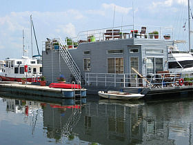 DC's Houseboat Community Makes A Move