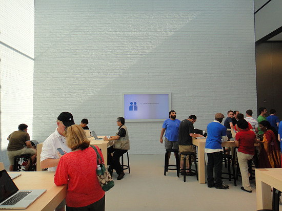 First Look: The Apple Store in Georgetown: Figure 8
