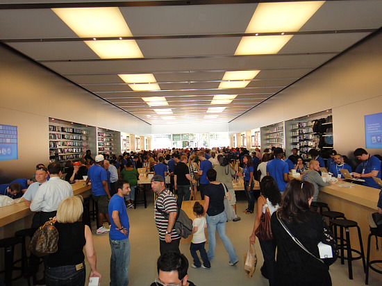 First Look: The Apple Store in Georgetown: Figure 5
