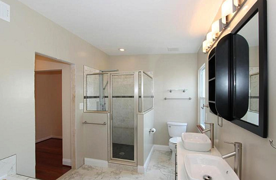 What $599K Buys You: Large Condo Living in LeDroit Park: Figure 4