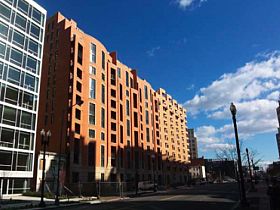 DC&#8217;s Apartment Vacancy Drops, Construction Booms: Figure 1