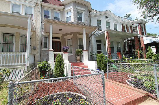 Deal of the Week: The Elusive Renovated Three-Bedroom For Under $400K: Figure 1