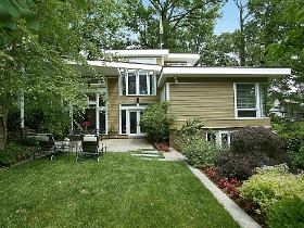 This Week's Find: Modern Standout in Cleveland Park