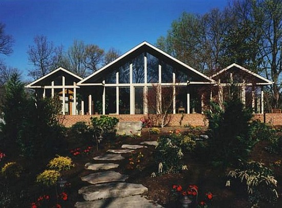 "If I Had $1 Million" Listing: The Barnaby Woods Glass House: Figure 1