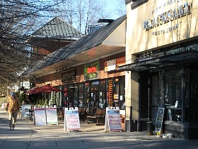 Palisades: The Long, Skinny Neighborhood at the City’s Northwest Edge