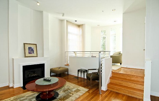 What $725,000 Buys You in DC: Figure 1