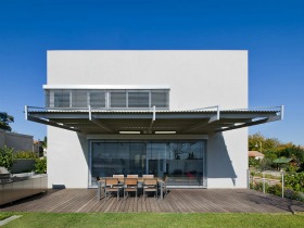 An Israeli Contemporary