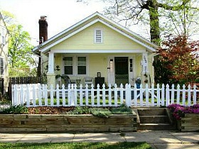 Best New Listings: The Smallish House Edition