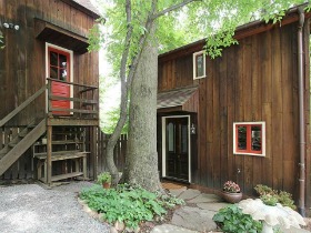 This Week's Find: A Modern Log Cabin