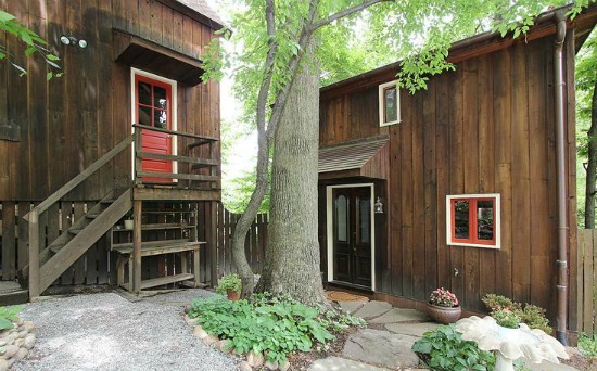 This Week's Find: A Modern Log Cabin: Figure 1