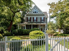 Best New Listings: Two Condos and a White Picket Fence