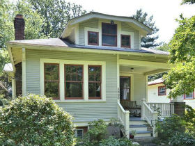 Deal of the Week: Picture Perfect Bungalow With A Slight Problem