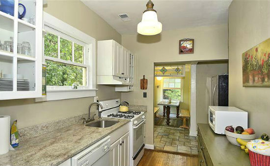 Deal of the Week: Picture Perfect Bungalow With A Slight Problem: Figure 5