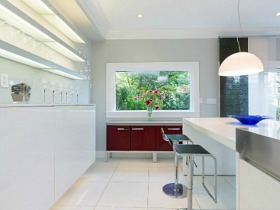 Friday Eye Candy: Uptown House For Downtown Tastes