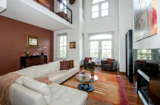 This Week's Find: Twenty-Foot Ceilings in Logan Circle: Figure 1