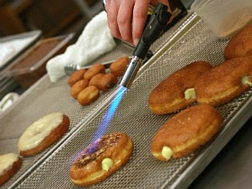 Neighborhood Eats: Zeke's D.C. Donuts Opens, Third Edition Closes