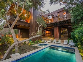 Friday Eye Candy: The 70 Degrees Edition
