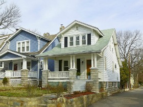 $930: Monthly Cost to Live In the Typical American Home