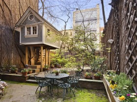 A Treehouse Grows in Manhattan