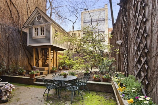 A Treehouse Grows in Manhattan: Figure 1