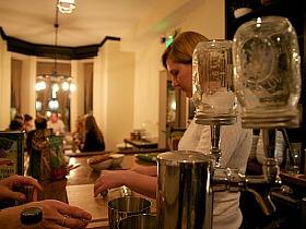 Neighborhood Eats: Nooshi, Raku and a Little Kombucha