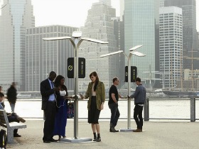 Phone Dying? Solar-Powered Charging Stations Popping Up in NYC