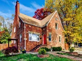Best New Listings: Narrow Victorian, Exposed Brick and Tiered Backyard