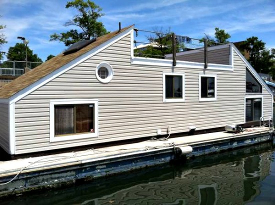 Water Living: Three Liveaboards For Sale at Gangplank Marina: Figure 1