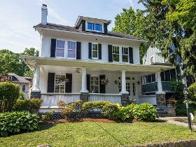 Price Cutter: A Chevy Chase Four Square and a Burleith Townhouse