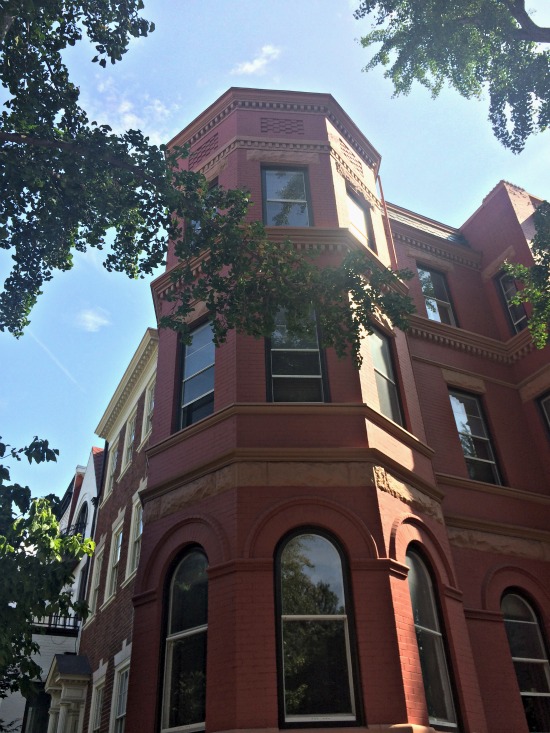 DC's Hidden Places: Hillyer Place: Figure 2