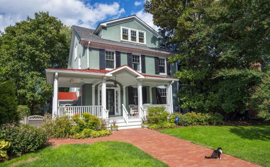 Best New Listings: A Big Bay Window on Capitol Hill and a Chevy Chase Dream Home: Figure 2