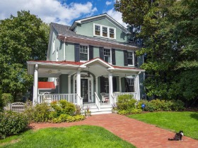 Best New Listings: A Big Bay Window on Capitol Hill and a Chevy Chase Dream Home