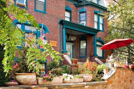 Woodley Park Bed and Breakfast to Hit the Auction Block: Figure 2