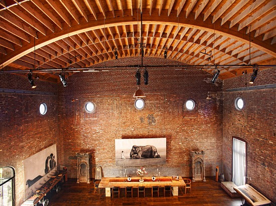 Friday Eye Candy: Bowery Meeting Hall Turned Loft: Figure 1