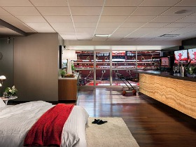 Chicago Bulls Offer Airbnb Stay in Owner's Suite