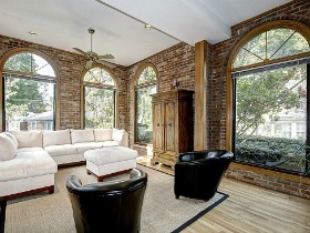 Best New Listings: Electric Cars on the Hill, The Streetcar Tracks in Georgetown