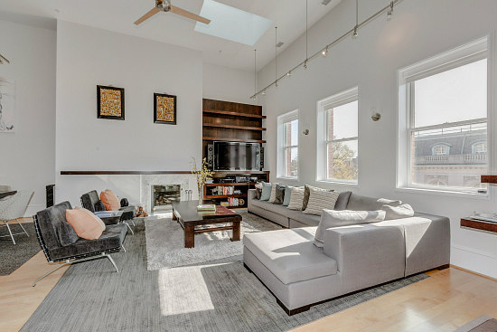 This Week's Find: 2,400 Square Feet of Loft Space in Former Embassy: Figure 3