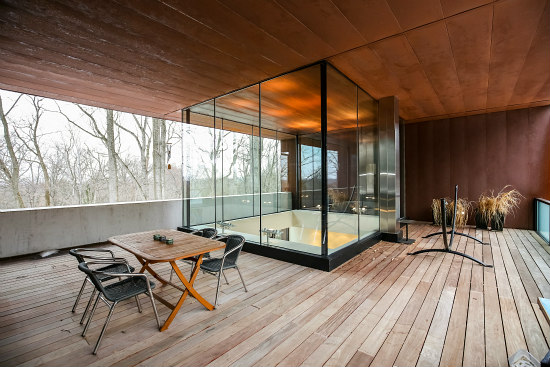 The Glass Cube: Inside a David Jameson Contemporary That Will Hit the Market in Glen Echo: Figure 3