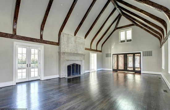 $10 Million Forest Hills Estate Finds Buyer in Under a Month: Figure 2