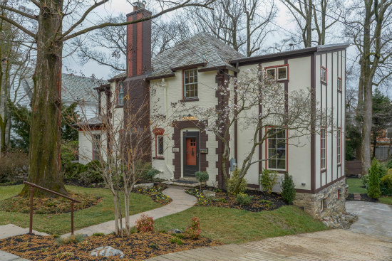 The Oracle of Spring Valley: Warren Buffett's Childhood Home in DC To Hit the Market: Figure 1