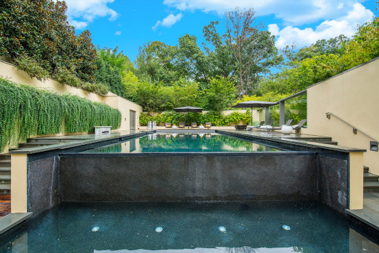 BET CEO Lists DC Home For $13.5 Million: Figure 5