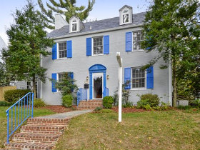 The Four DC Neighborhoods Where You Paid Above Asking in 2016