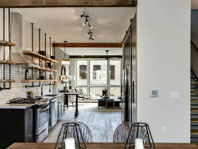 Best New Listings: A Smart Semi-Detached and a Helicopter Condo