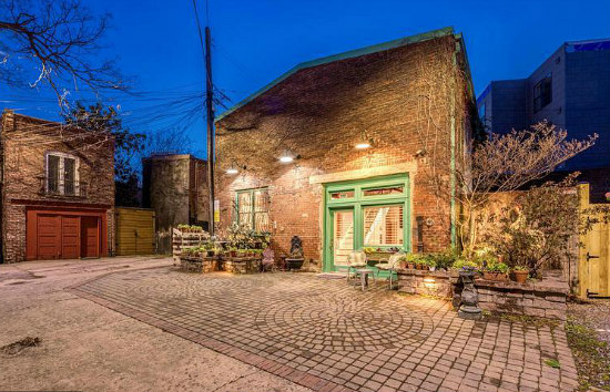 Under Contract: Former Horse-and-Buggy Repair Shop Sells in Five Days: Figure 2