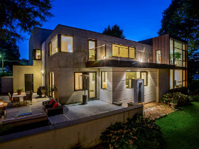 This Week's Find: A David Jameson Home Designed For a Collection